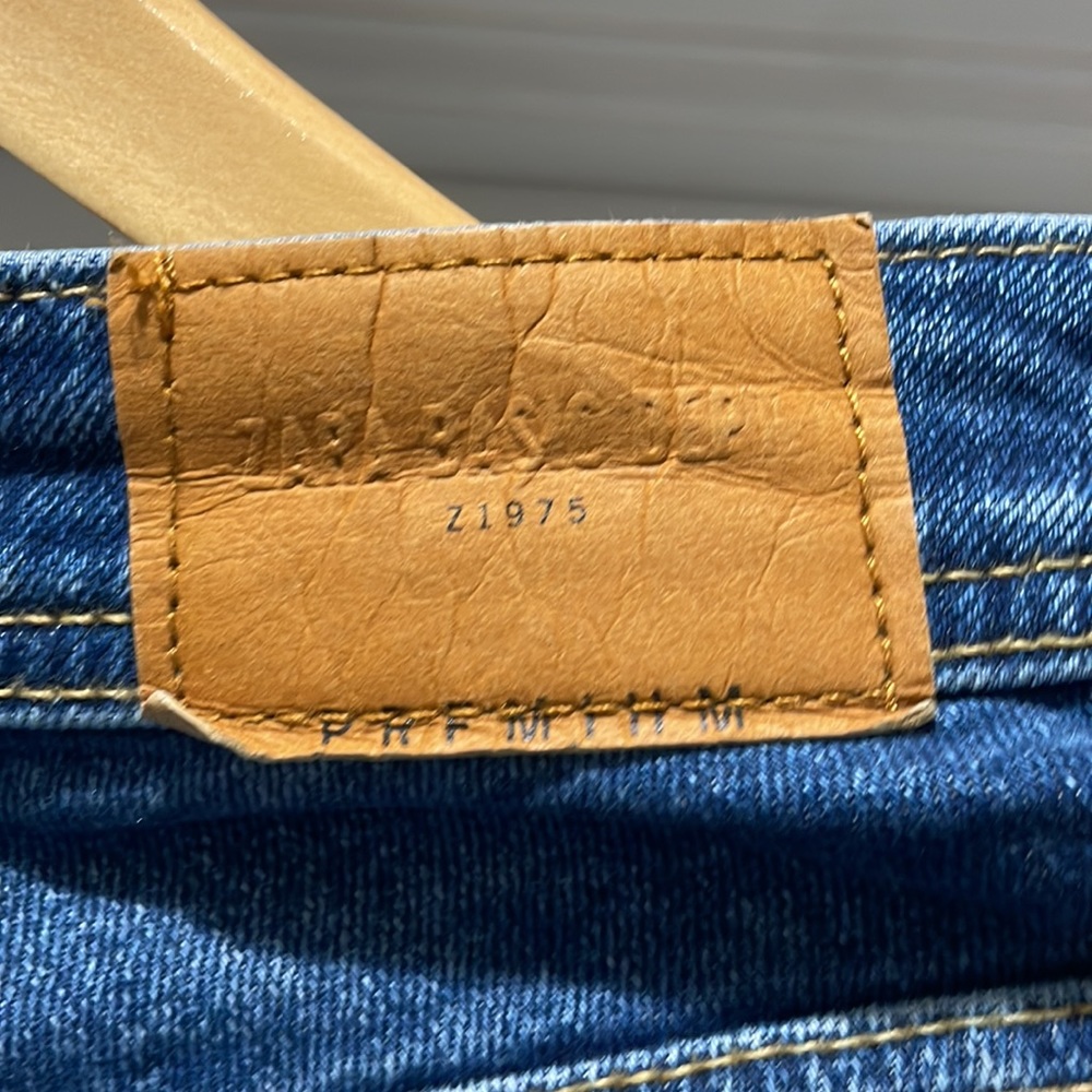 Modest Ripped Jeans - Picture 4 of 5